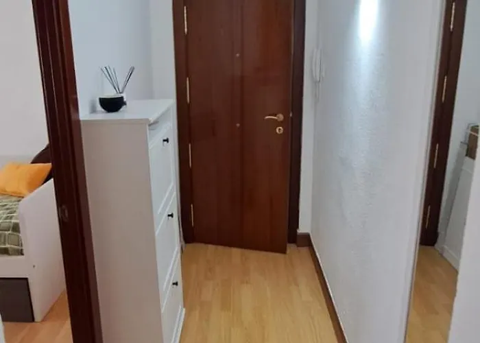 Reformado, A 2min De Playa, En La Mejor Zona. Apartamento Laredo