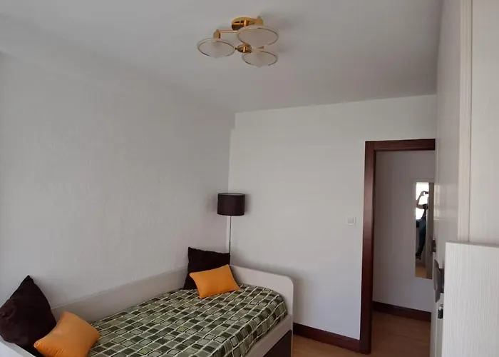 Reformado, A 2min De Playa, En La Mejor Zona. * Laredo