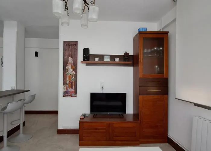 Reformado, A 2min De Playa, En La Mejor Zona. * Laredo